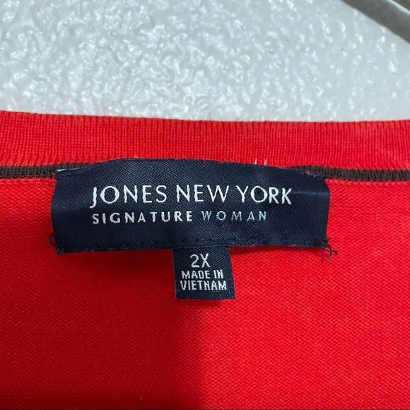 Jones New York Red Button Front Cardigan​​ - Picture 5 of 7
